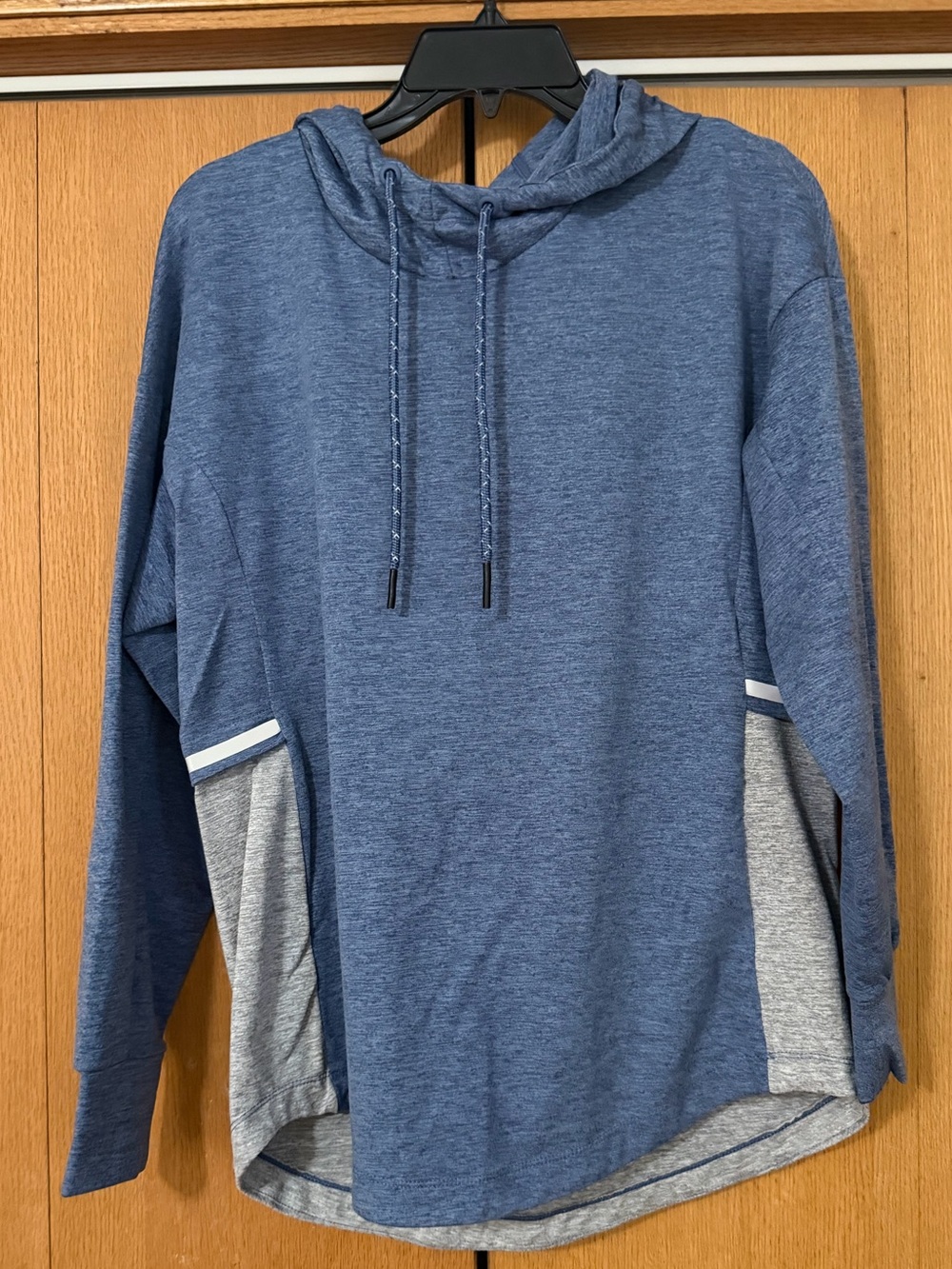 Women’s Blue Hooded Long-Sleeve Shirt